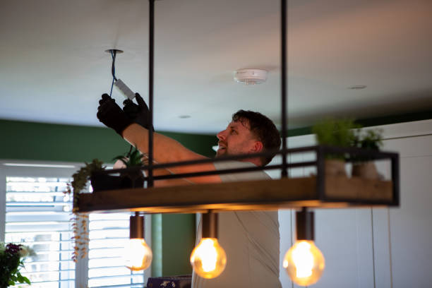 Best Emergency Electrical Repair  in Middletown, CT